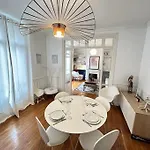 Clou Dans Le Fer Hyper Centre Immeuble Luxueux Appartamento Reims