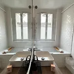 Clou Dans Le Fer Hyper Centre Immeuble Luxueux