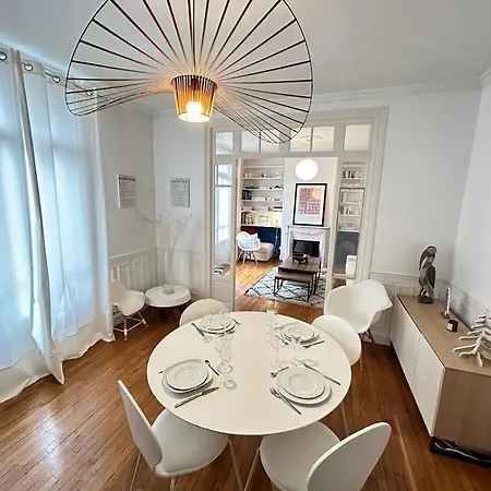 Clou Dans Le Fer Hyper Centre Immeuble Luxueux Apartment Reims