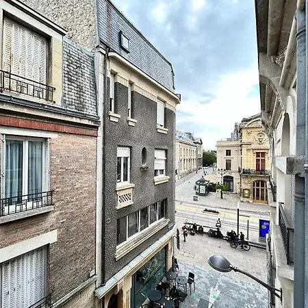 Clou Dans Le Fer Hyper Centre Immeuble Luxueux